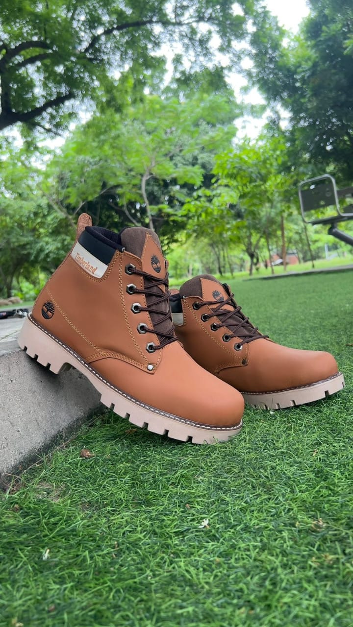 BOTÍN TIMBERLAND CLASICA CUERO GENUINO